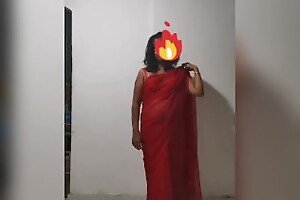 Sri Lankan wife fucked in hawt red saree