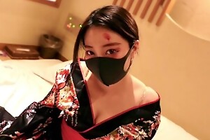 Fuck a cute Japanese widely applicable wearing a Kimono in Halloween night - 着物姿の彼女にご奉仕セックスしてもらうハロウィン主観動画