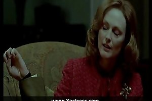 Julianne moore along connected with