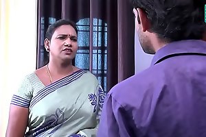 saree aunty seducing and flashing to TV