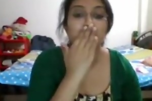 Desi babe showing surpassing webcam